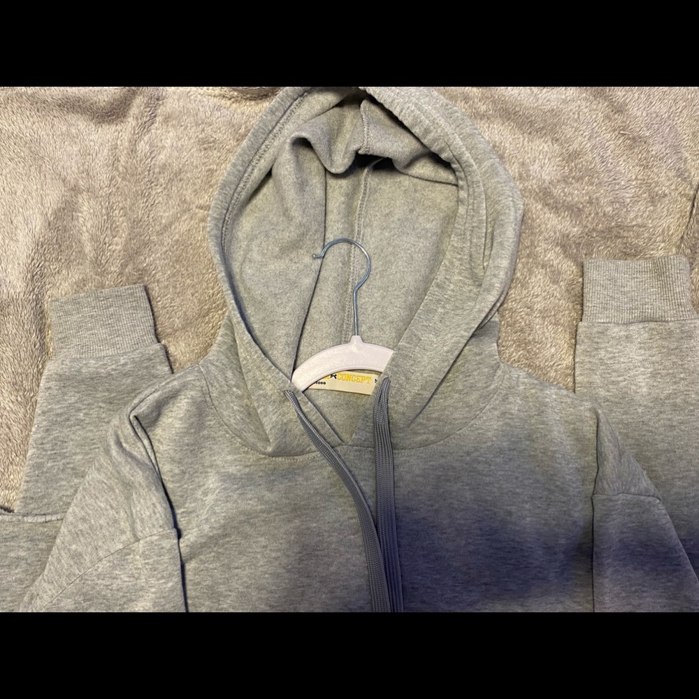 Gray cropped hoodie